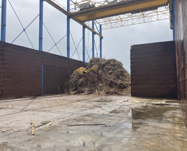 Le pont roulant est bien vide en ce jeudi